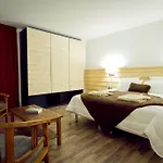 Hotel Maison Casadebaig 3*