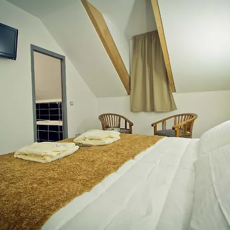 Maison Casadebaig Hotel 3*