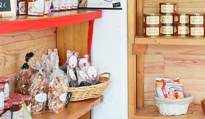 Maison Casadebaig فندق 3*