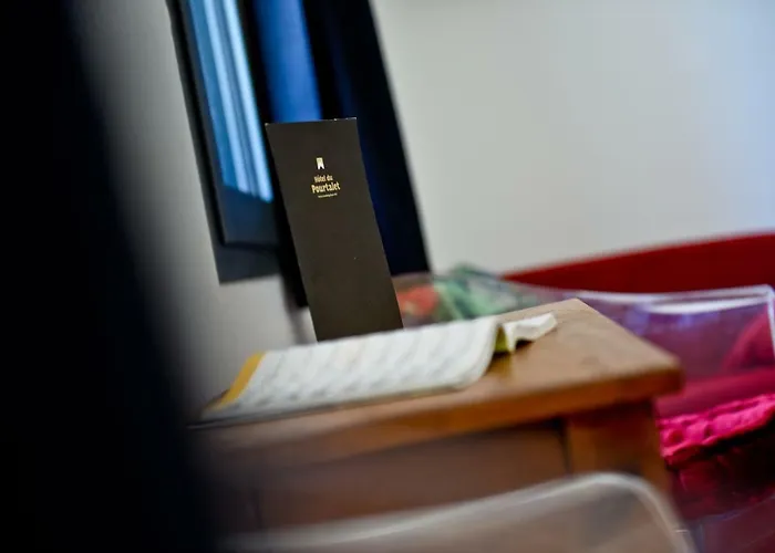 Maison Casadebaig 3* لارونس